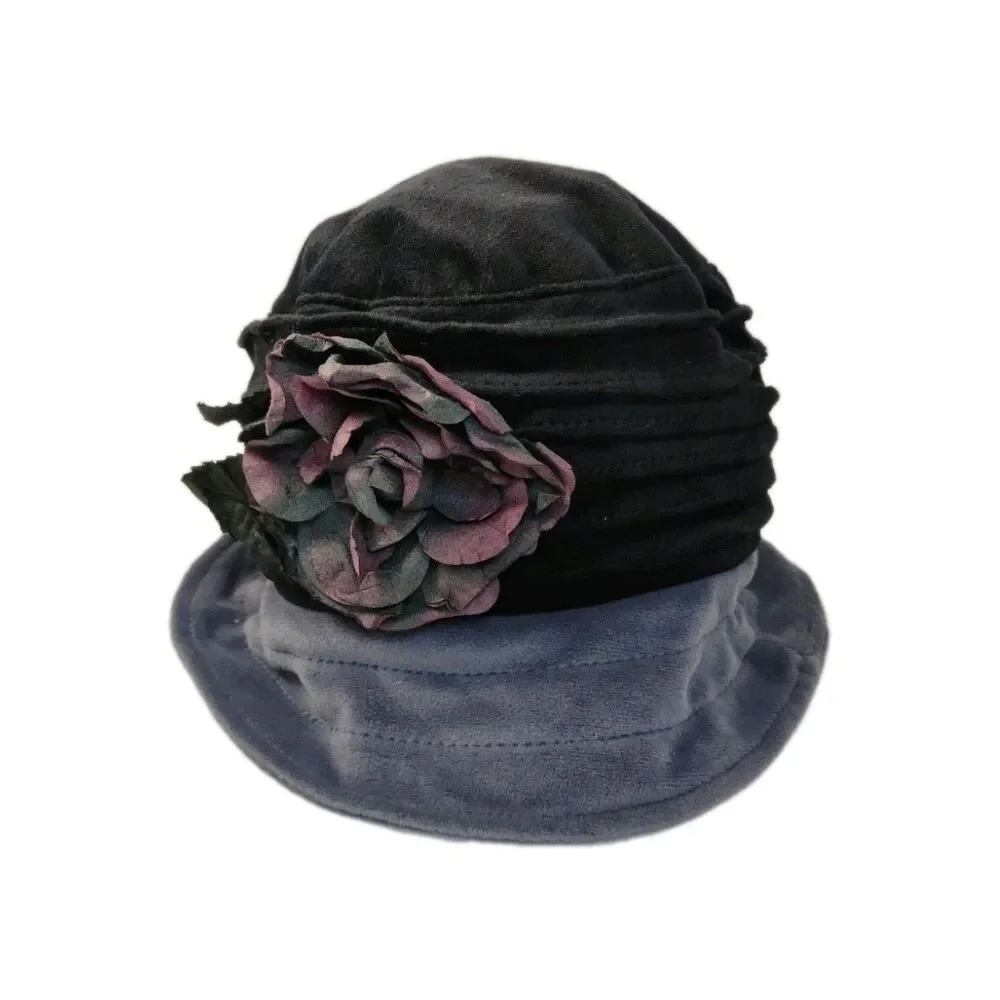 Packable Velvety Hat with Flower Gray Black Purple Never Worn One Size